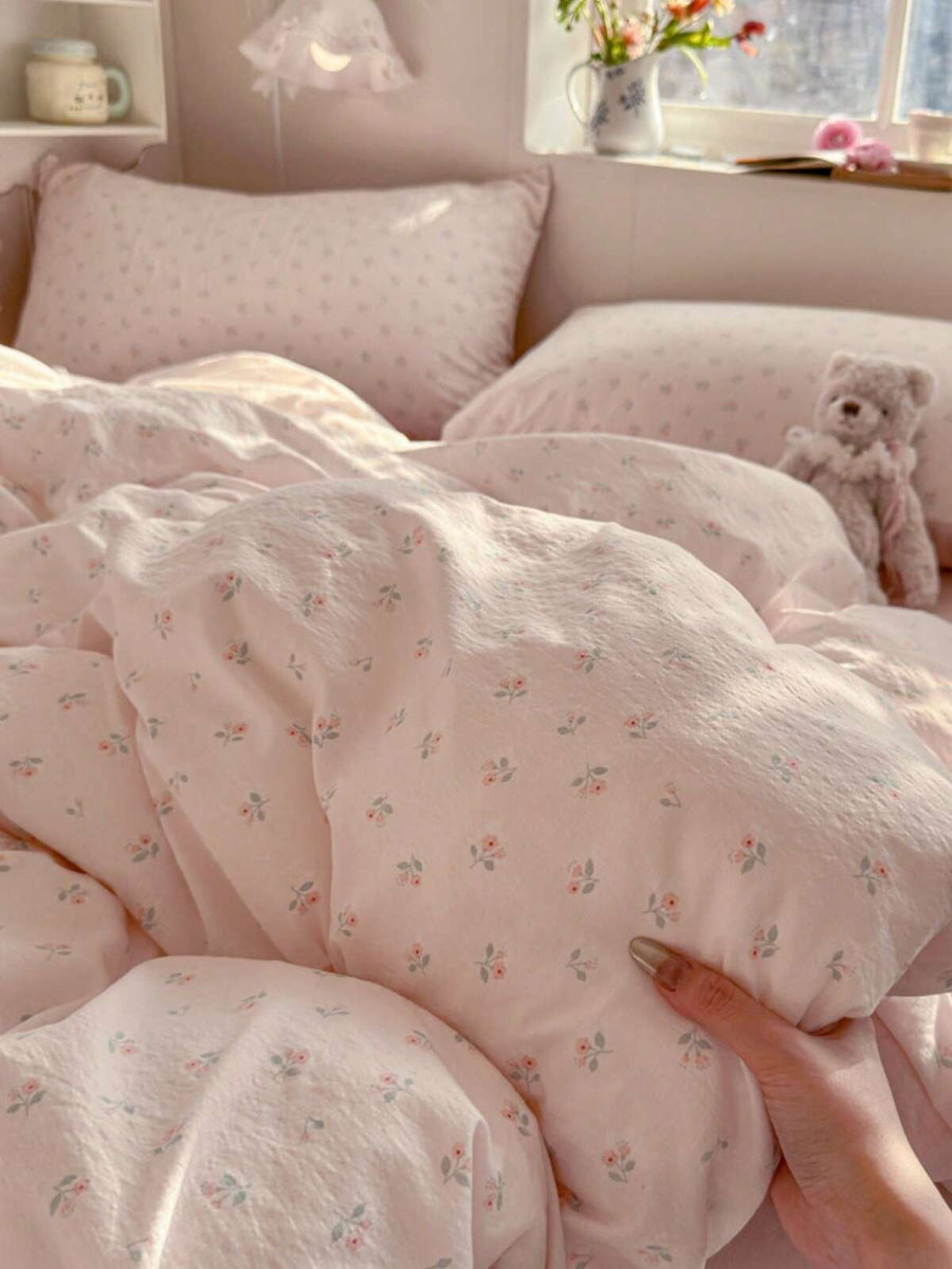 Sweet Girl Pink Flower Quilt Set, Including 1 * Duvet Cover+1 * Bed Sheet+2 * Pillowcase, Pink Bed Sheet, Light Green Branch And Leaf Pattern, Comfortable Bedding, Simple Home Decoration, Coreless Duvet Cover Pillowcase, Machine Washable